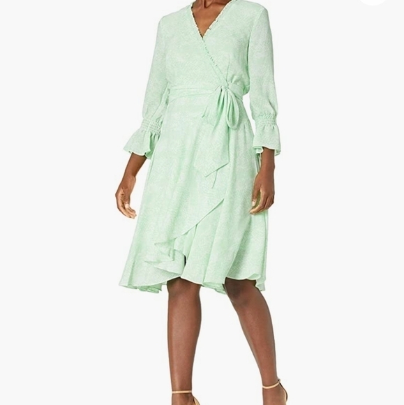 NWT Tahari ASL Mint snake Long Sleeve Smocked Surplus Wrap Dress - Picture 1 of 14